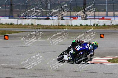 media/Apr-23-2022-Fastrack Riders (Sat) [[cb2d6ae73d]]/LEVEL 4/1PM TURN 6 OUTSIDE/